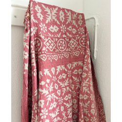 Sari Plaider � Unikke, H�ndlavede Genbrugst�pper