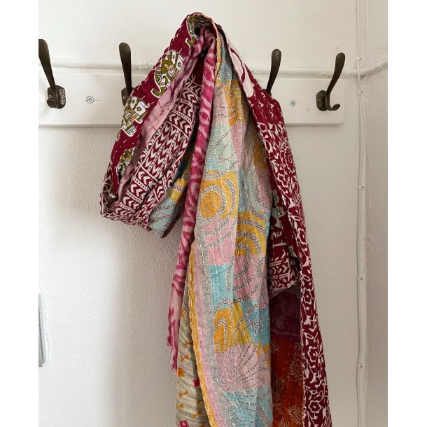 Sari Plaider � Unikke, H�ndlavede Genbrugst�pper