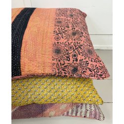 Vintage Pude med Kanthabroderi