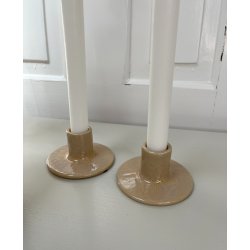 Sandfarvet lysestage  enkel og tidls hygge