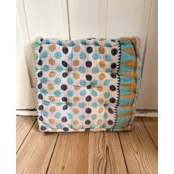 Unikke Hndbroderede Boxhynder fra Quote Copenhagen