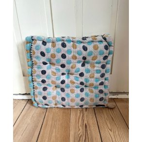 Unikke Hndbroderede Boxhynder fra Quote Copenhagen