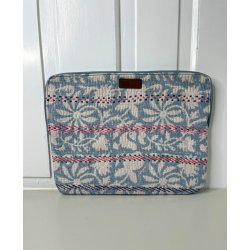 PC Cover 13"  Unikt og Bredygtigt Design i Vintage SariPC Cover 13"