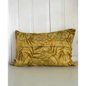 Vintage Pude med Kanthabroderi