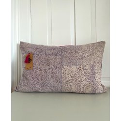 Vintage Pude med Kanthabroderi