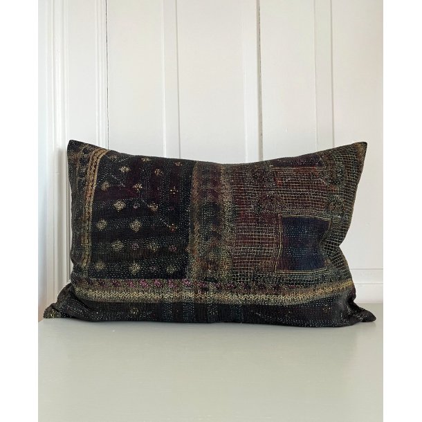 Vintage Pude med Kanthabroderi