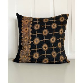 Vintage Pude med Kanthabroderi