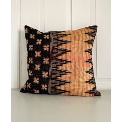 Vintage Pude med Kanthabroderi