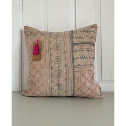 Vintage Pude med Kanthabroderi