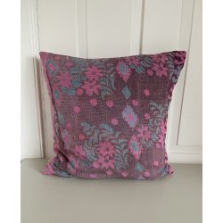 Vintage Pude med Kanthabroderi