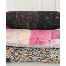 Vintage Pude med Kanthabroderi