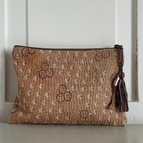 Hndlavet Kantha Pung i Vintage Bomuld