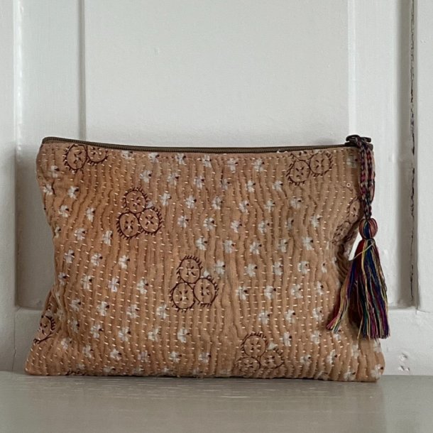 Hndlavet Kantha Pung i Vintage Bomuld