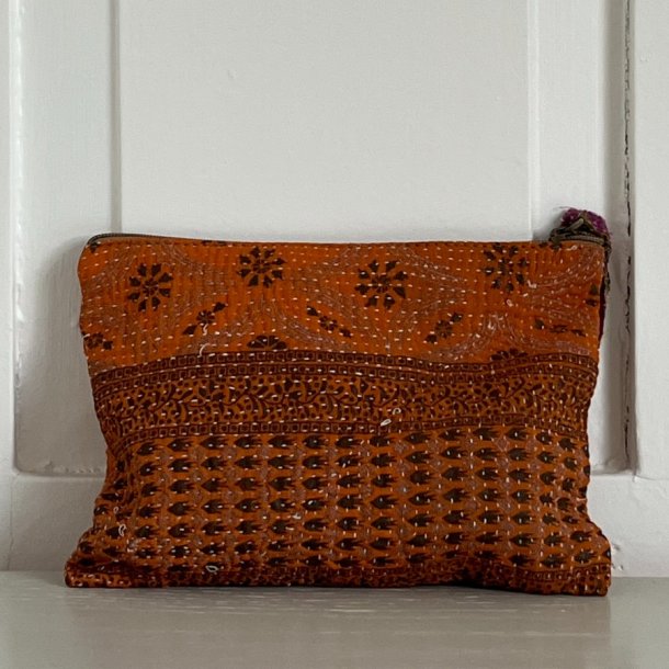 Hndlavet Kantha Pung i Vintage Bomuld