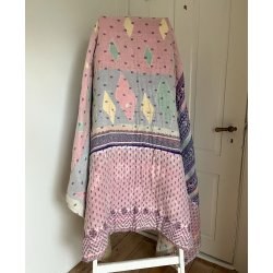 Hndquiltet Kantha Vattppe  Unikavare i Vintagebomuld