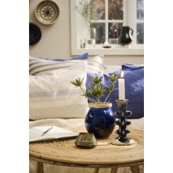 Fyrfadsstage med konisk bladmnster og grn patina fra Ib Laursen