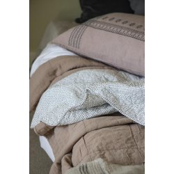 Pudebetrk i Hr  Malva med Mrkegr Broderi